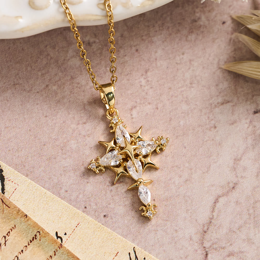 Collier pendentif croix sacrée en cristal marquise Star Accent de Christianartworkshop : emblème intemporel d’une foi céleste rayonnante - image 1