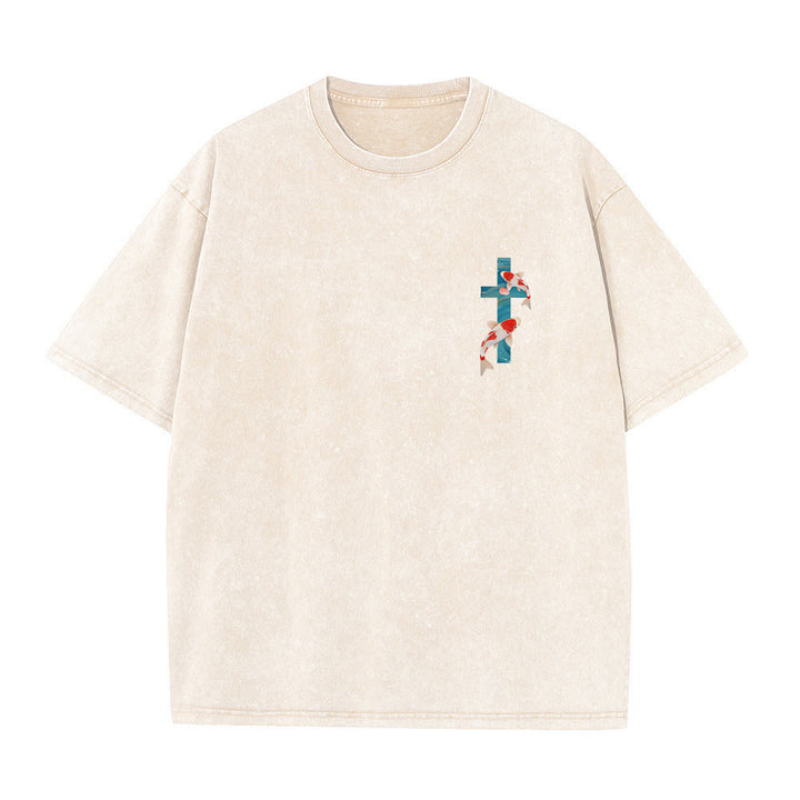 Christianartworkshop T-shirt unisexe double face lavé avec inscription en arc de cercle, motif floral de carpes koï orientales (Ésaïe 43:2). - image 1
