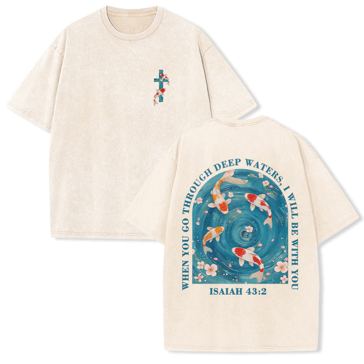 Christianartworkshop T-shirt unisexe double face lavé avec inscription en arc de cercle, motif floral de carpes koï orientales (Ésaïe 43:2). - Beige - 5XL - image 0