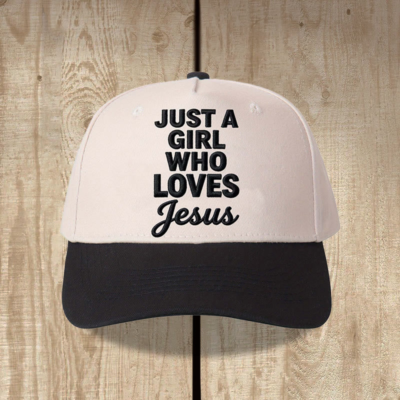 Christianartworkshop Juste une fille qui aime les impressions verticales à police mixte sur le devant Casquette de baseball ajustable - Noir - image 1