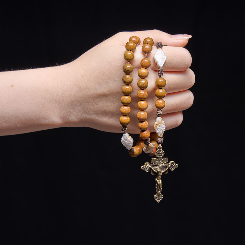 Christianartworkshop Chapelet en cordon de perles de bois de santal vert naturel avec médaille de saint Benoît et crucifix à cadre floral - image 1