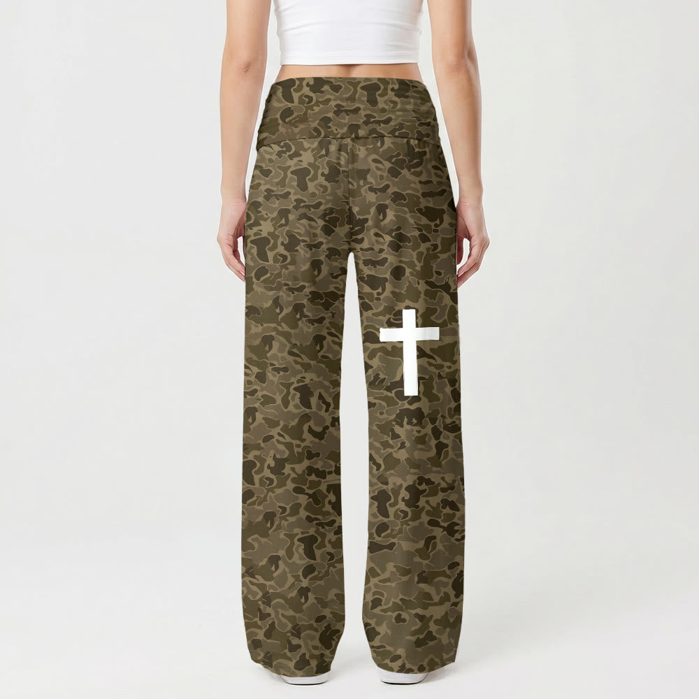 Pantalon Christianartworkshop à imprimé camouflage tons terre, motif croisé vertical uni sur la cuisse, taille haute, jambes larges et stretch - image 1