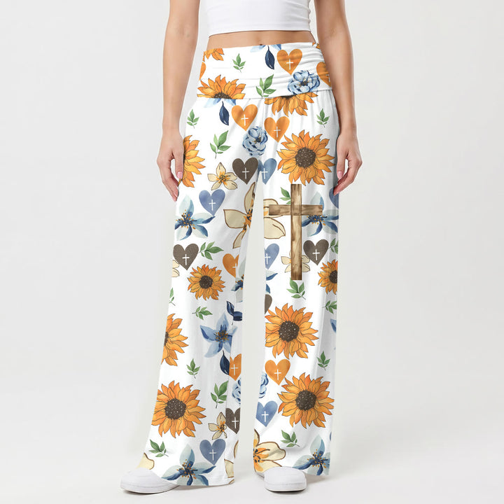 Pantalon taille haute stretch à jambes larges et imprimé intégral tournesol, cœur et croix de Christianartworkshop - US22, UK/AU26, EU54 (6XL) - image 0