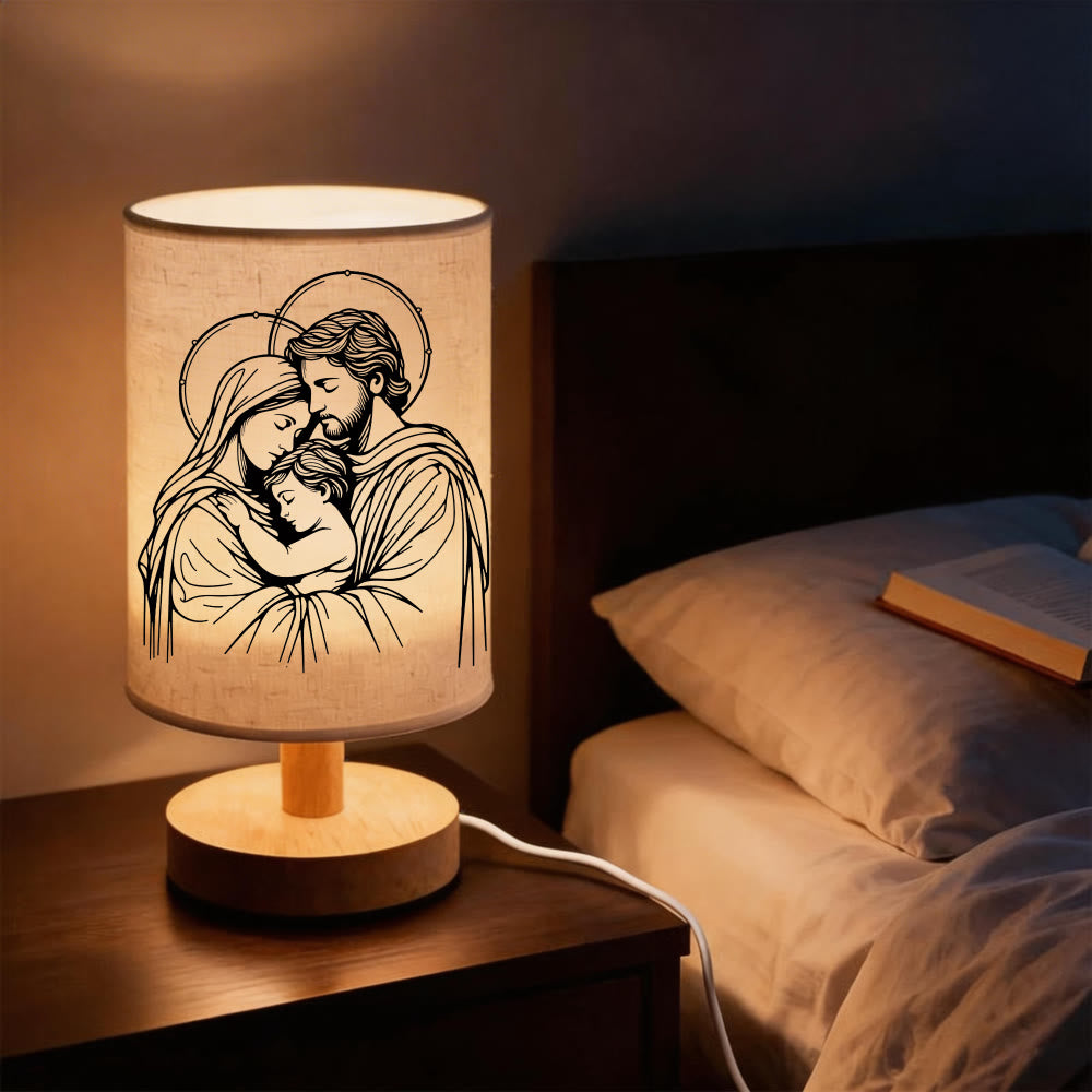 Christianartworkshop Lampe de table vintage Sainte Famille avec base en bois naturel et abat-jour en tissu : porteuse d'une douce et harmonieuse paix nocturne - Notre-Dame et Jésus - image 0