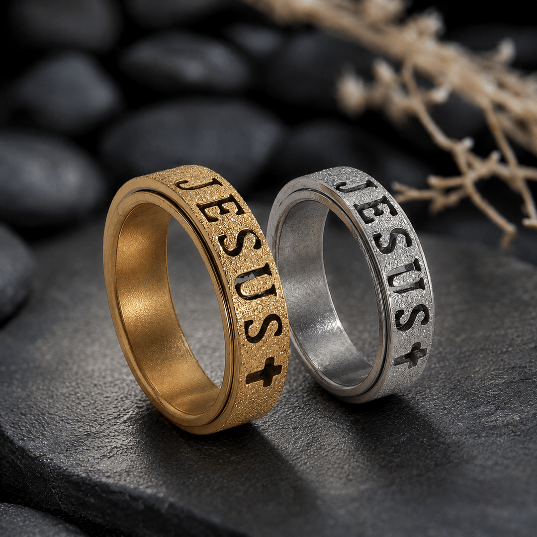 Christianartworkshop Bague anti-anxiété avec croix gravée du texte de Jésus : emblème intemporel d’une foi sacrée inébranlable - image 3