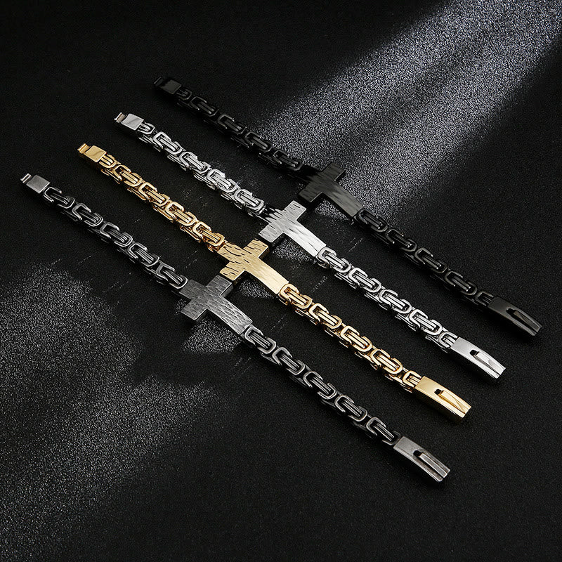 Christianartworkshop Bracelet croix plate à texture martelée : emblème personnalisé de la foi céleste inébranlable - image 1