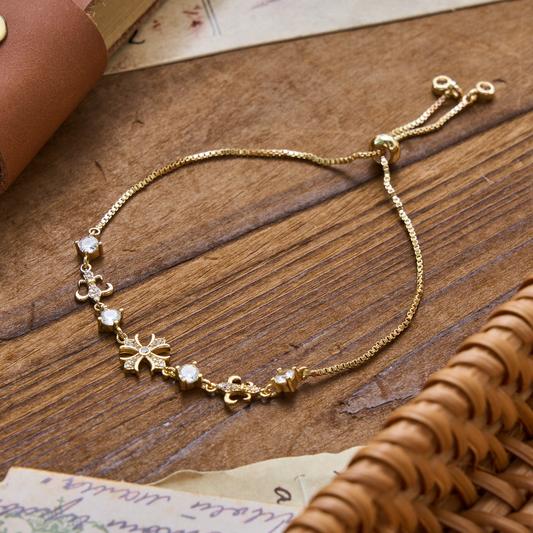 Christianartworkshop Bracelet à breloque Croix Sacrée Fleur de Lys : Emblème personnalisé de douce paix céleste - Style A - Doré - image 6