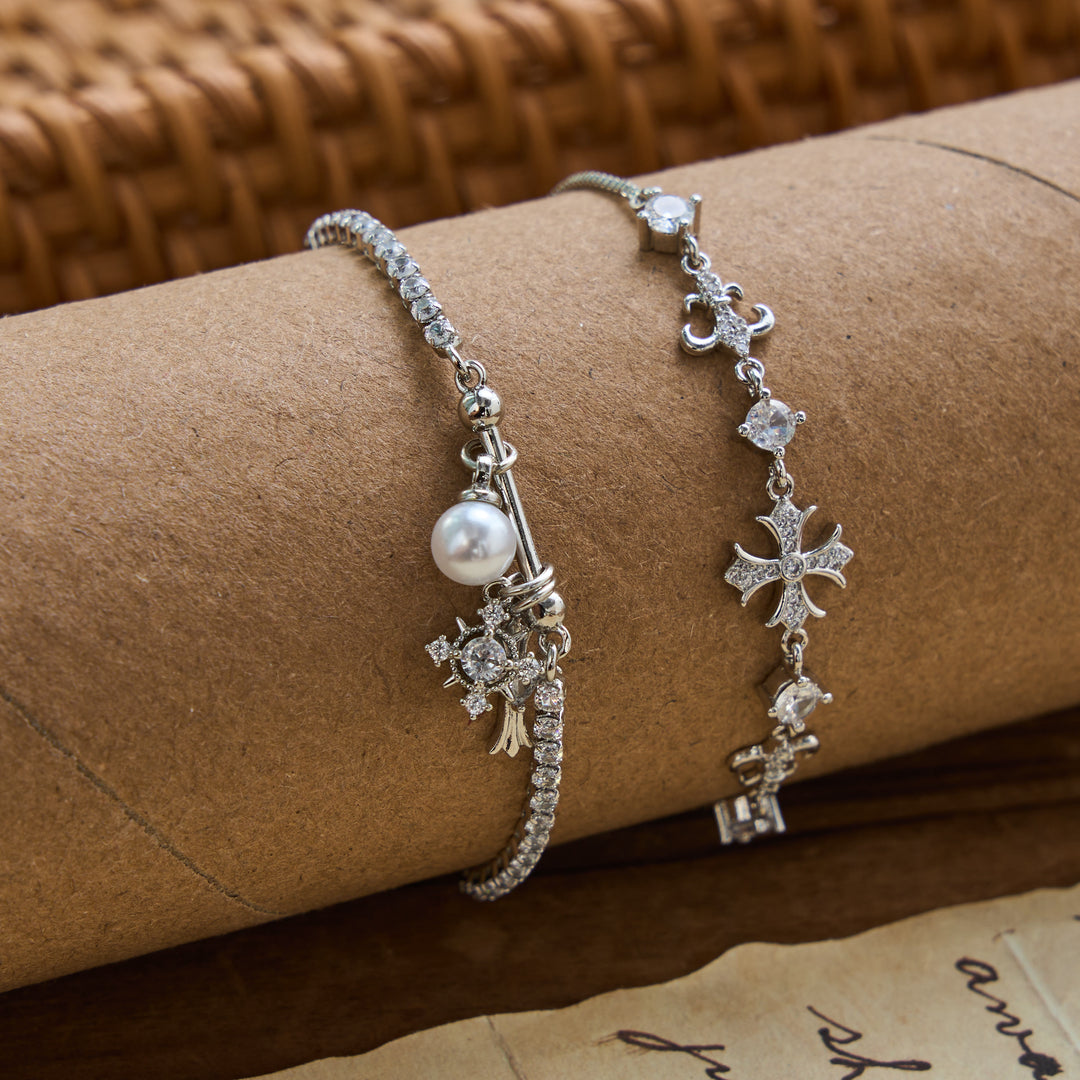 Christianartworkshop Bracelet à breloque Croix Sacrée Fleur de Lys : Emblème personnalisé de douce paix céleste - image 4