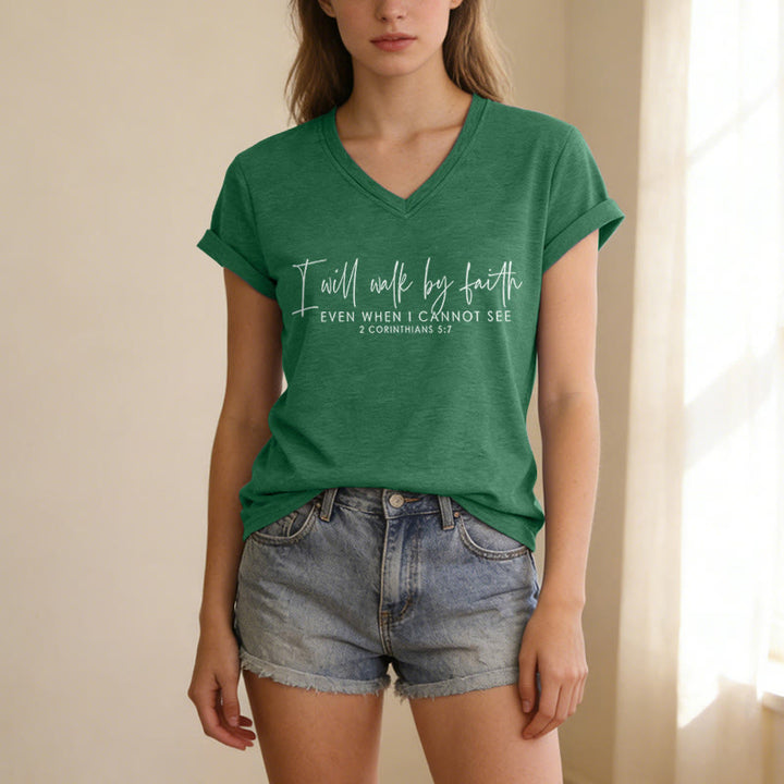 Christianartworkshop T-shirt décontracté à col en V avec verset biblique en double police : « Je marcherai par la foi » - image 25