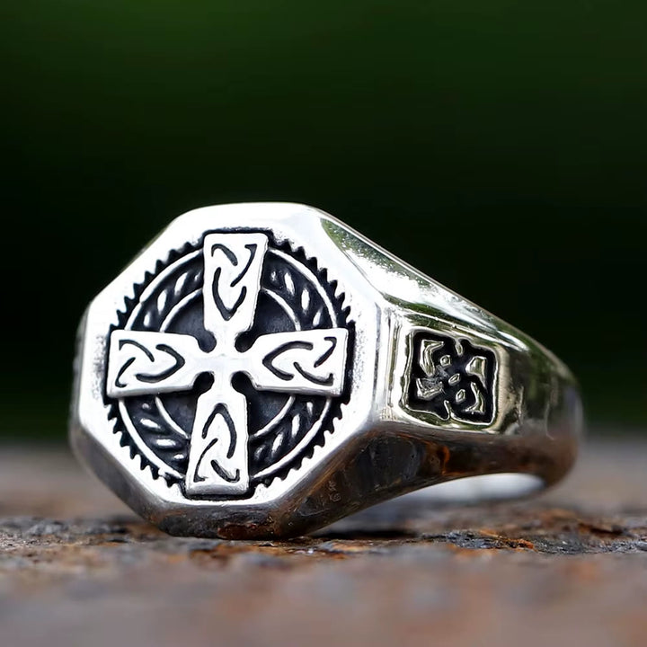 Christianartworkshop Bague chevalière octogonale à nœud celtique et croix : emblème intemporel d'une foi sacrée inébranlable - image 2