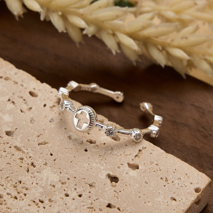 Christianartworkshop Bague ajustable en argent sterling avec croix creuse : emblème intemporel d'une foi sacrée inébranlable - image 4