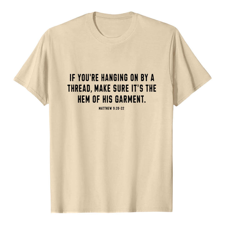 Christianartworkshop Si tu ne tiens qu'à un fil (Matthieu 9:22) - T-shirt premium à manches courtes - Illustration du berger et des brebis au dos - image 19