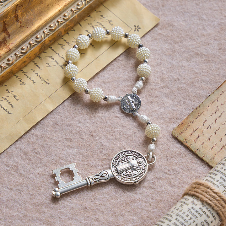 Christianartworkshop Chapelet de poche en cordon avec perles et pendentif clé gravé de saint Benoît - image 3