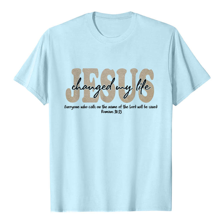 Christianartworkshop T-shirt premium à manches courtes avec inscription cursive « Jésus a changé ma vie » (Romains 10:13), triple couche de texte. - Bleu - 2XL - image 9