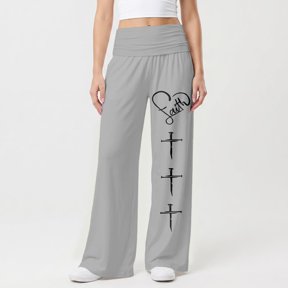 Christianartworkshop Pantalon à jambes larges imprimé croix verticale avec contour de cœur et trois clous verticaux - image 1