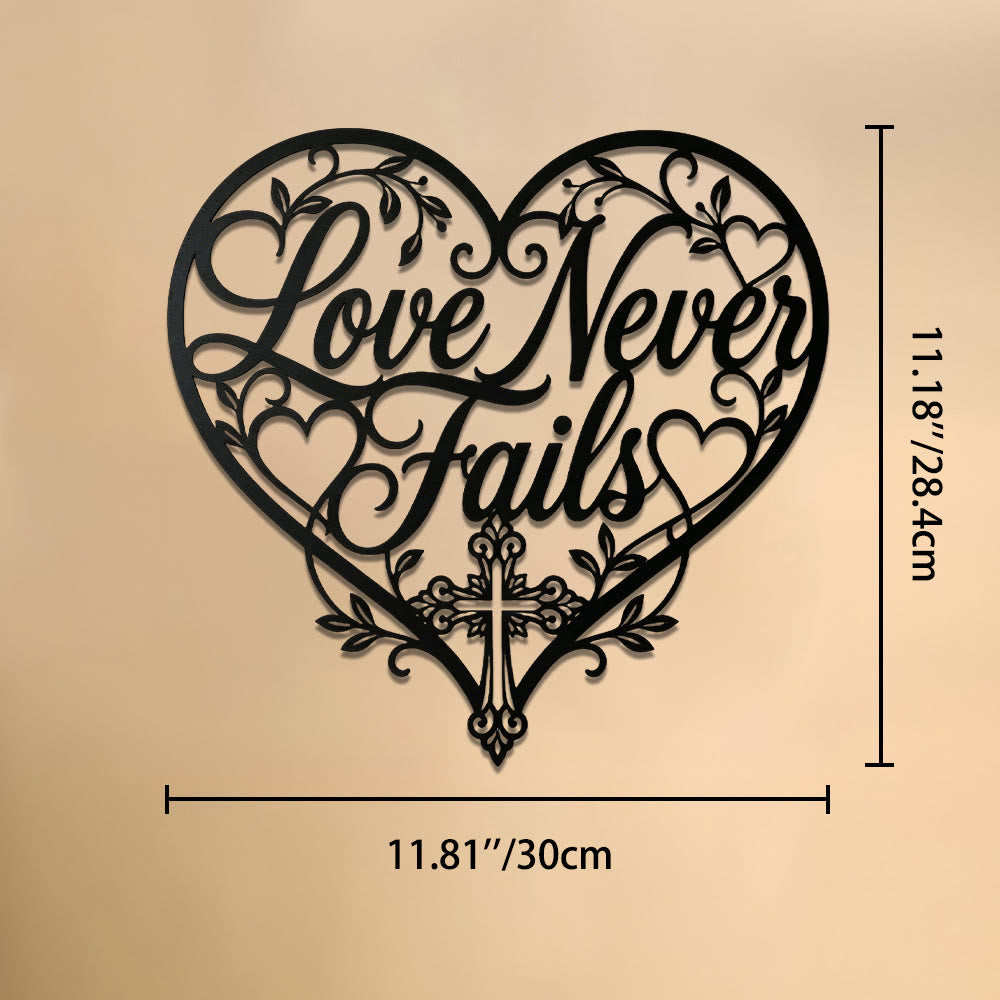 Christianartworkshop Croix en métal avec cœur floral et inscription cursive « L'amour ne faillit jamais » : emblème intemporel de la grâce rédemptrice sacrée - 11,81''*11,18''*0,04''/30cm*28,4cm*0,1cm - image 6