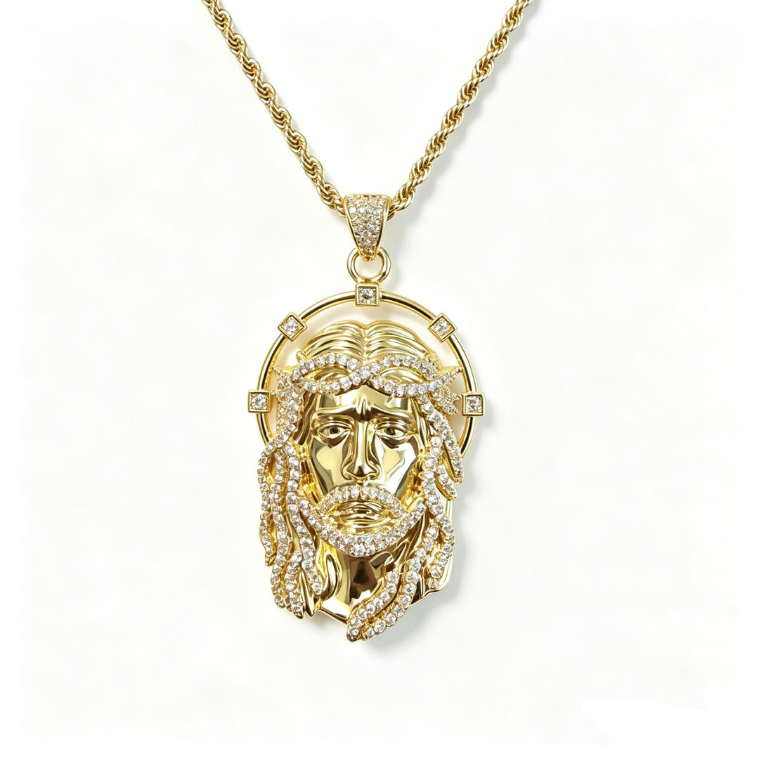 Christianartworkshop Collier à maillons multiples avec pendentif ovale en strass et halo représentant le visage sacré : emblème intemporel de douce protection céleste - Chaîne dorée et torsadée - image 4