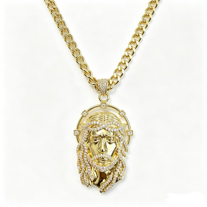 Christianartworkshop Collier à maillons multiples avec pendentif ovale en strass et halo représentant le visage sacré : emblème intemporel de douce protection céleste - Chaîne dorée et cubaine - image 6