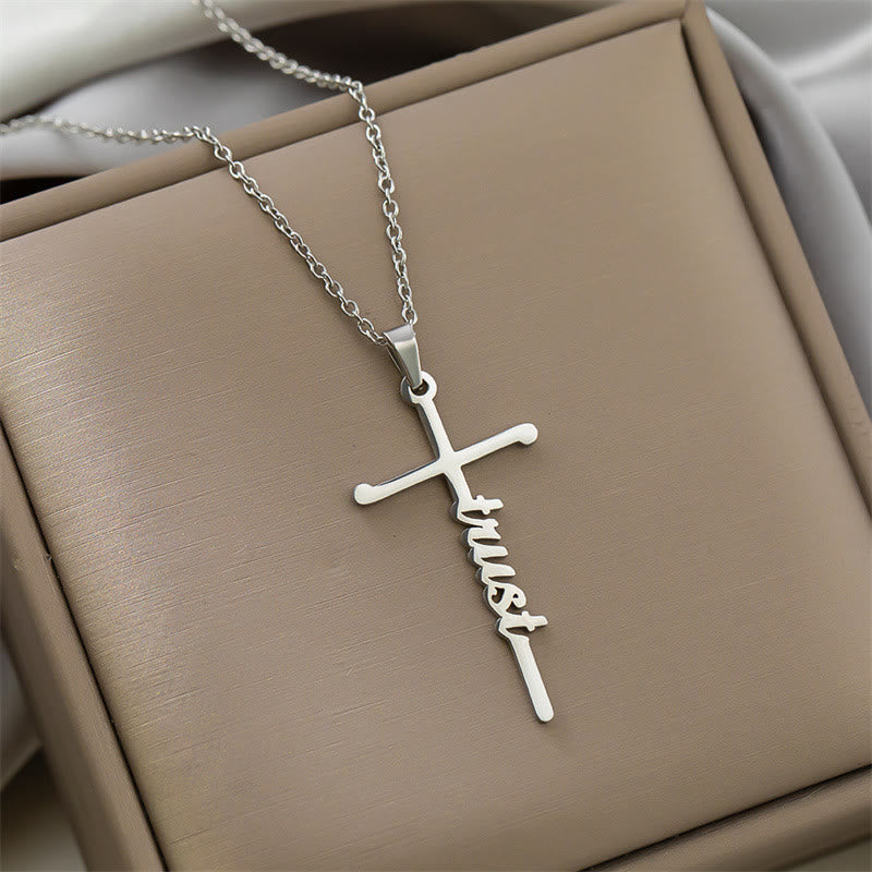 Christianartworkshop Collier à maillons fins avec pendentif croix et inscription « Foi » en écriture cursive : emblème intemporel de douce protection céleste - Confiance - Argent - image 14