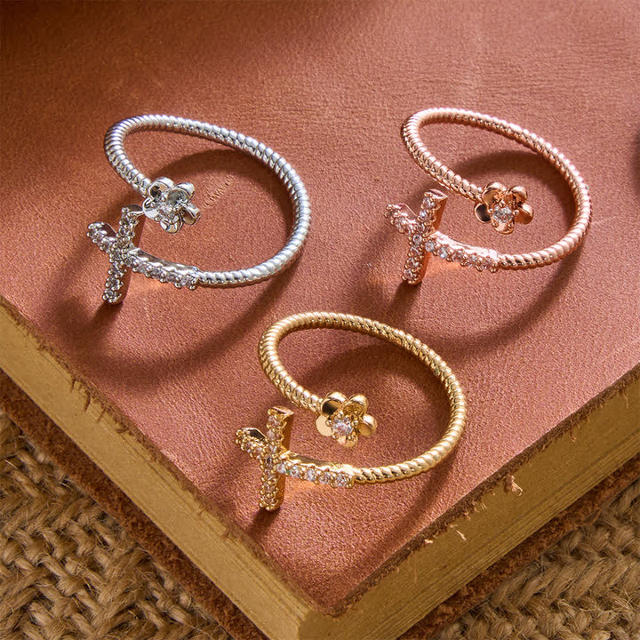 Bague ouverte Christianartworkshop ornée d'une croix pavée de zircon et d'une fleur en zircon : un symbole de grâce tendre et de foi sacrée inébranlable. - image 2