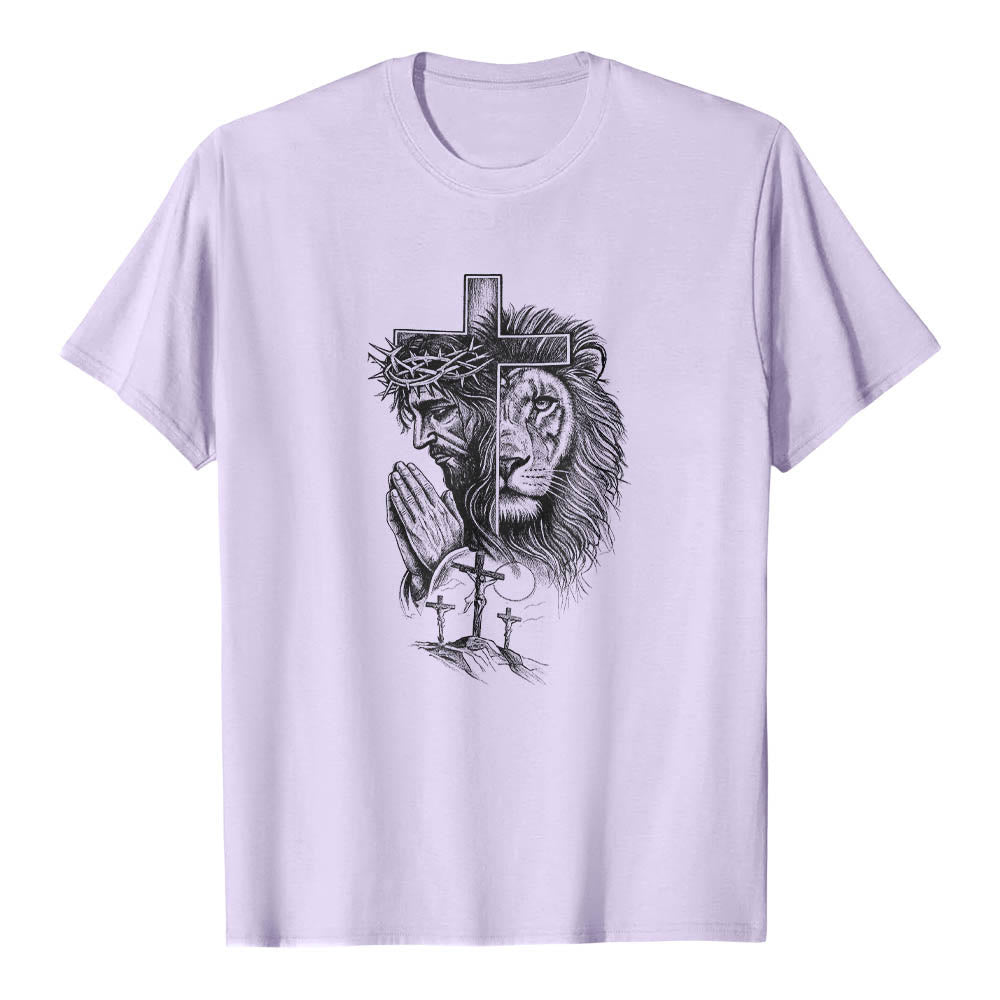 Christianartworkshop T-shirt classique imprimé sur le devant, représentant Jésus en prière avec un lion et une croix du Golgotha ​​(portrait divisé). - Violet - 2XL - image 12