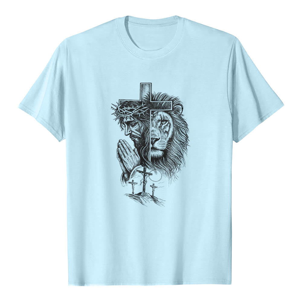 Christianartworkshop T-shirt classique imprimé sur le devant, représentant Jésus en prière avec un lion et une croix du Golgotha ​​(portrait divisé). - Bleu - 2XL - image 10
