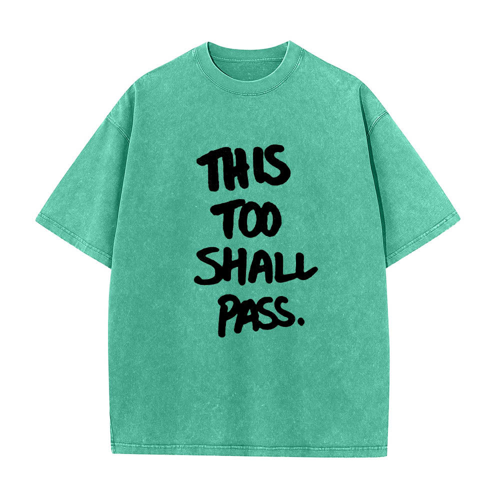 Christianartworkshop T-shirt délavé avec inscription manuscrite verticale « This Too Shall Pass » imprimée sur le devant - Vert - 5XL - image 10