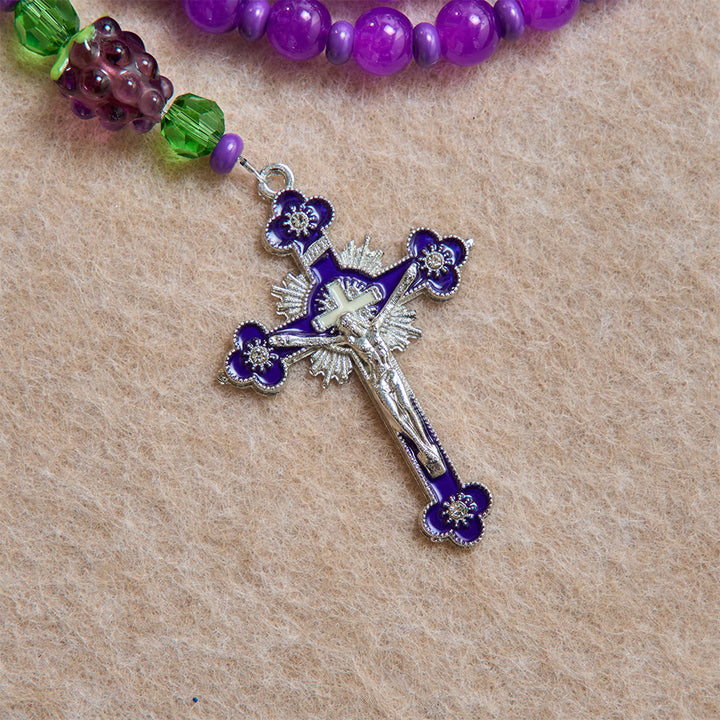 Christianartworkshop Chapelet en perles de verre en forme de raisin avec crucifix en émail : emblème de la bénédiction eucharistique céleste - image 7