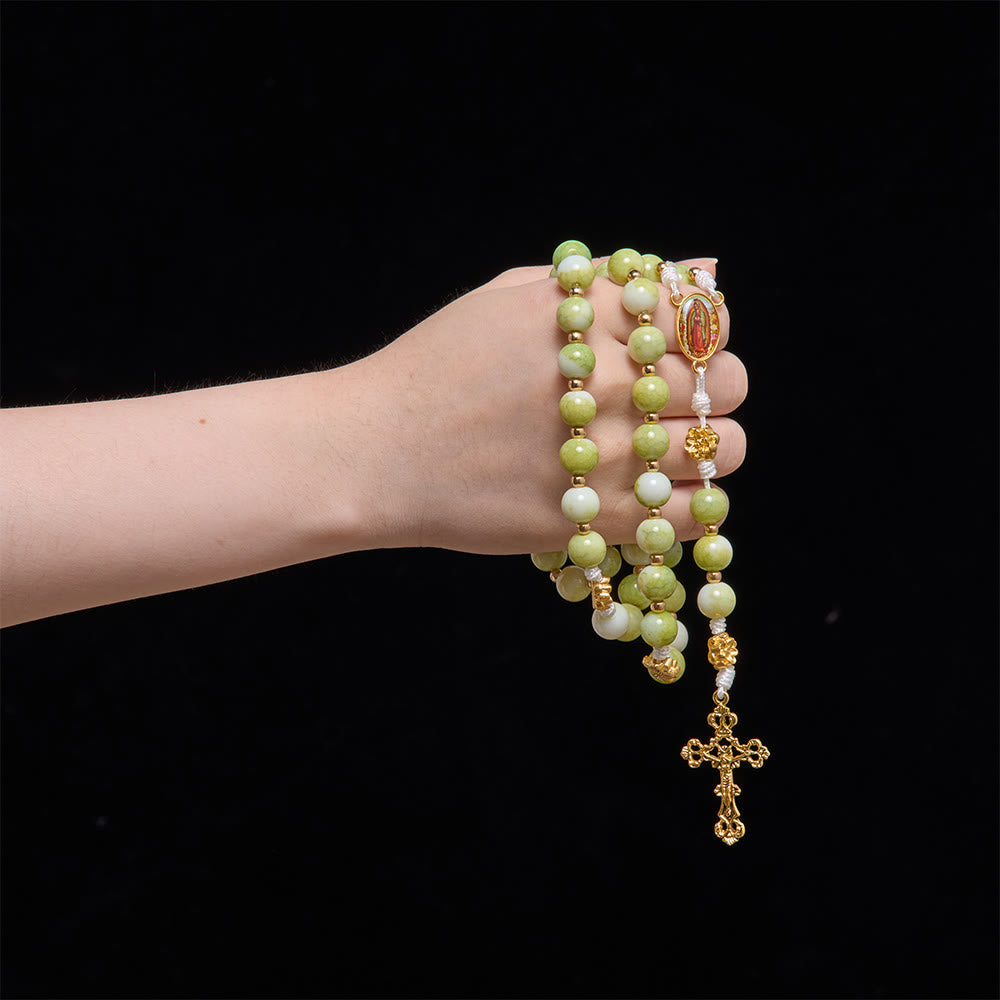 Christianartworkshop Chapelet Fresh Lotus Spacer couleur jade avec crucifix sculpté orné : emblème de pure sérénité céleste - image 1