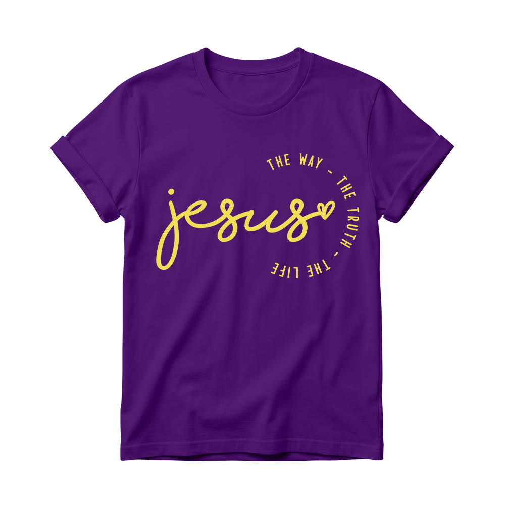 Christianartworkshop T-shirt à col rond pour femme avec inscription manuscrite « Jésus », accent en forme de cœur et arc incurvé : « Le Chemin, la Vérité, la Vie ». - Violet - 4XL - image 12