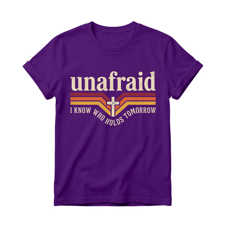 Christianartworkshop T-shirt à col rond pour femme, rayé rétro, avec slogan « Unafraid » et ourlet arrondi. - Violet - 4XL - image 12
