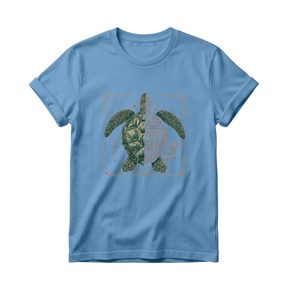 Christianartworkshop T-shirt à col rond pour femme avec bordure ornée d'une tortue marine géométrique fendue et d'une phrase dévotionnelle tirée d'un psaume - Bleu - 4XL - image 0