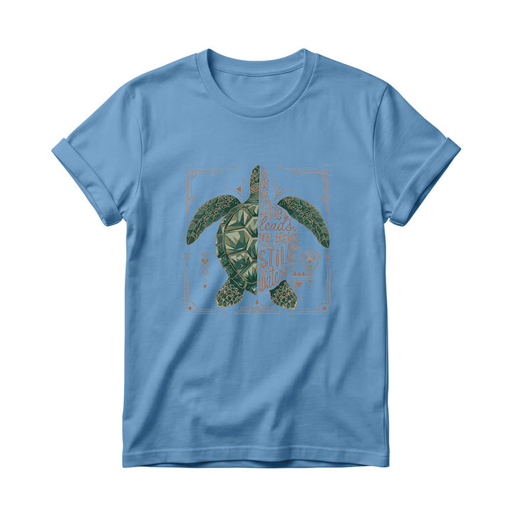 Christianartworkshop T-shirt à col rond pour femme avec bordure ornée d'une tortue marine géométrique fendue et d'une phrase dévotionnelle tirée d'un psaume - Bleu - 4XL - image 0