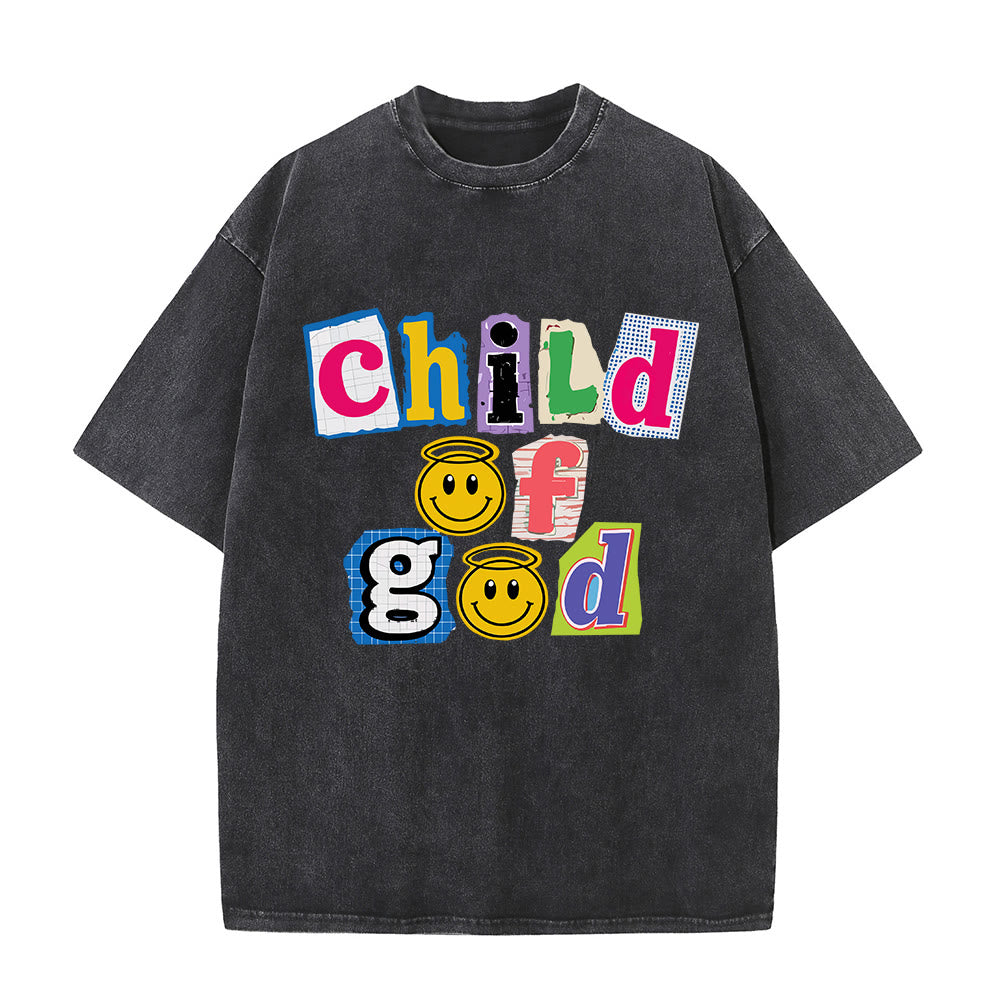Christianartworkshop T-shirt délavé avec collage découpé, incrustation d'un visage souriant de l'Enfant de Dieu sur le devant et impression lavée - Noir - 5XL - image 0