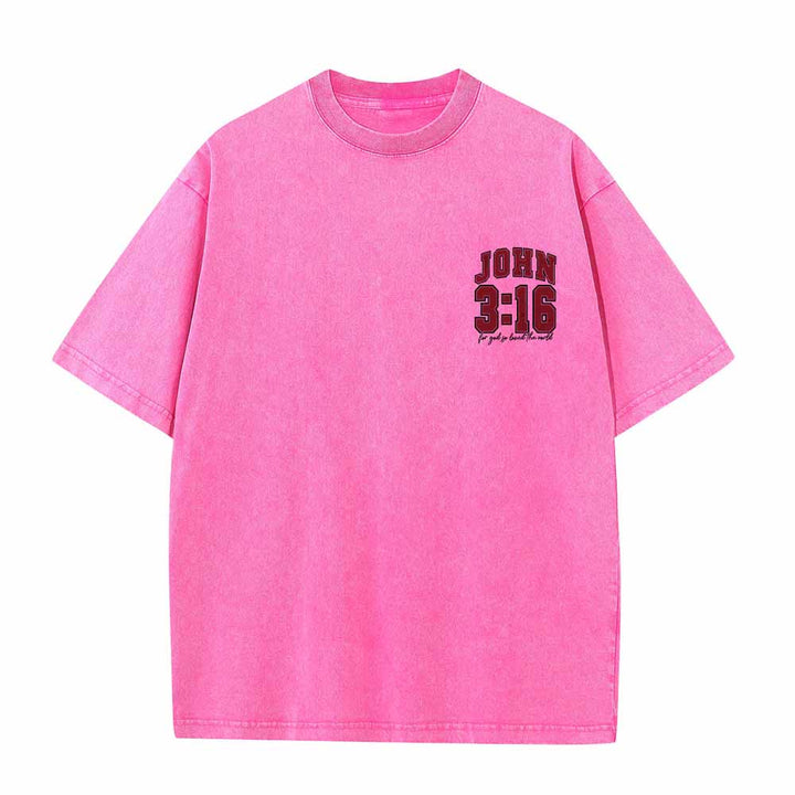 Christianartworkshop T-shirt lavé avec inscription « Jean 3:16 » (Poignée universitaire) au dos et côté poitrine : « Car Dieu a tant aimé le monde ». - image 22