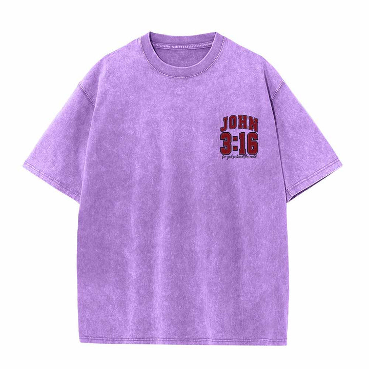 Christianartworkshop T-shirt lavé avec inscription « Jean 3:16 » (Poignée universitaire) au dos et côté poitrine : « Car Dieu a tant aimé le monde ». - image 19