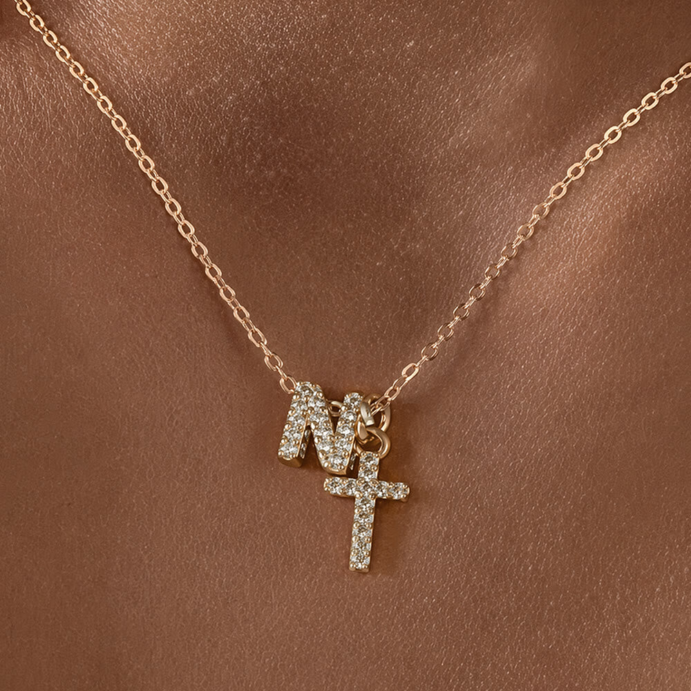 Christianartworkshop Collier pendentif double croix orné de strass et de lettres initiales A à Z : emblème intemporel de douce protection céleste - N - image 15