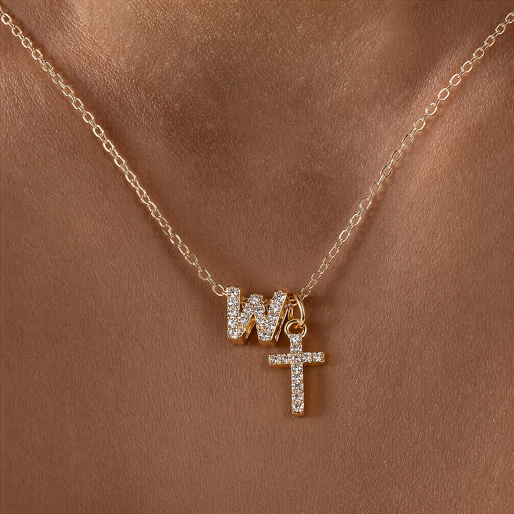 Christianartworkshop Collier pendentif double croix orné de strass et de lettres initiales A à Z : emblème intemporel de douce protection céleste - W - image 24