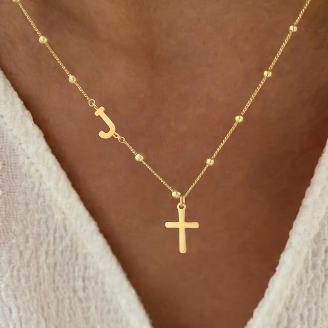 Christianartworkshop Collier pendentif croix avec initiale A-Z personnalisée sur chaîne à perles : emblème intemporel de douce protection céleste - Doré - J - image 10