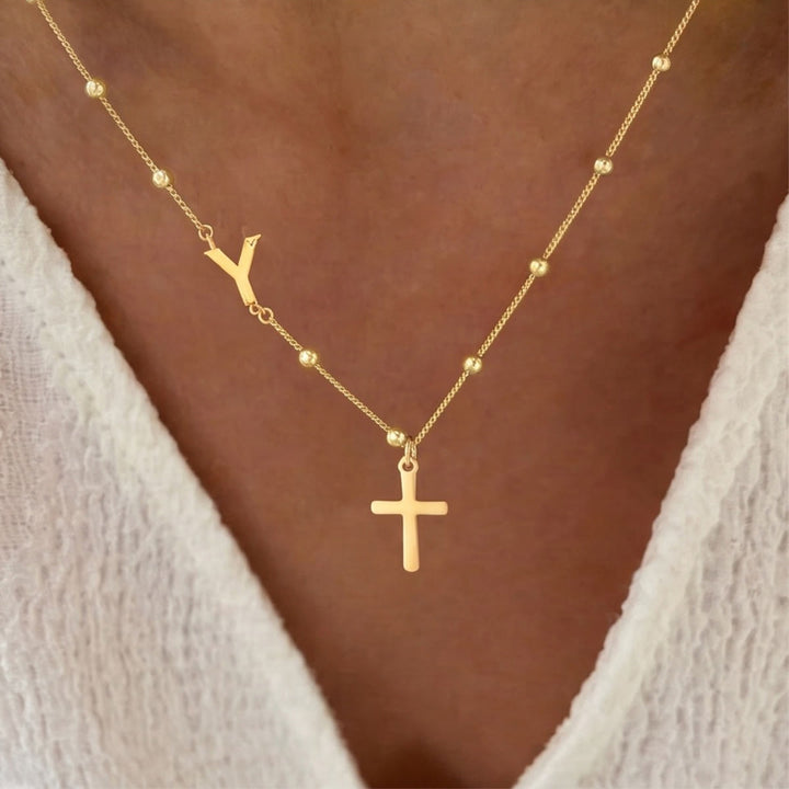 Christianartworkshop Collier pendentif croix avec initiale A-Z personnalisée sur chaîne à perles : emblème intemporel de douce protection céleste - Doré - Y - image 24