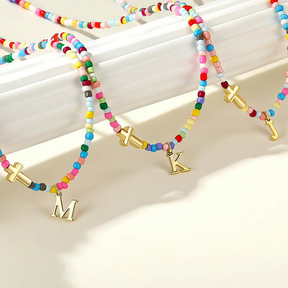 Christianartworkshop Collier ras du cou personnalisé avec pendentif croix et perles vibrantes : emblème intemporel de douce protection céleste - image 1