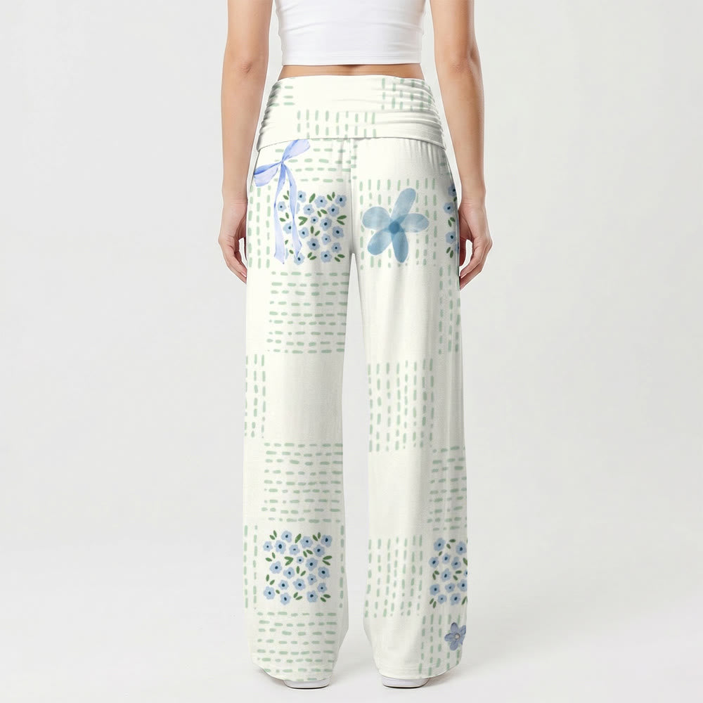 Christianartworkshop Illustration d'un nœud papillon, d'un myosotis, d'une couronne et d'un cœur rouge, ainsi que d'un pantalon taille haute à jambes larges. - image 1