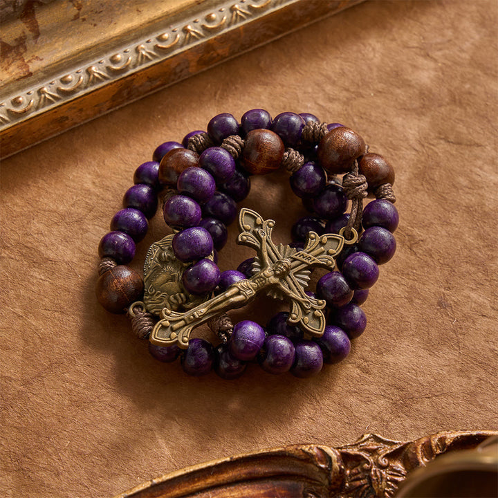 Christianartworkshop Chapelet en bois violet avec crucifix en bronze et médaillon de la Sainte Famille en relief - image 2