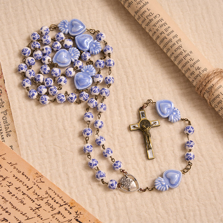 Chapelet en porcelaine à motif floral du Sacré-Cœur avec crucifix orné d'émail, Christianartworkshop - image 3