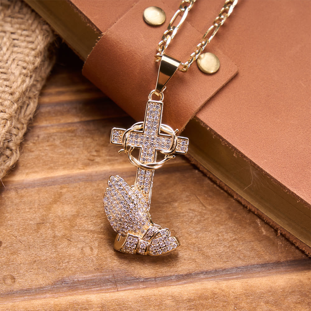 Christianartworkshop Collier Figaro en cristal pavé, croix d'épines et mains jointes en prière : emblème de la miséricorde divine - image 4