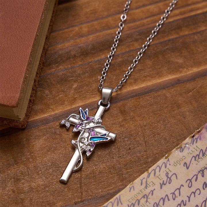 Christianartworkshop Collier à fine chaîne en forme de croix orné d'un colibri émaillé à la main : emblème de douce bénédiction céleste - Croix de colibri - image 0