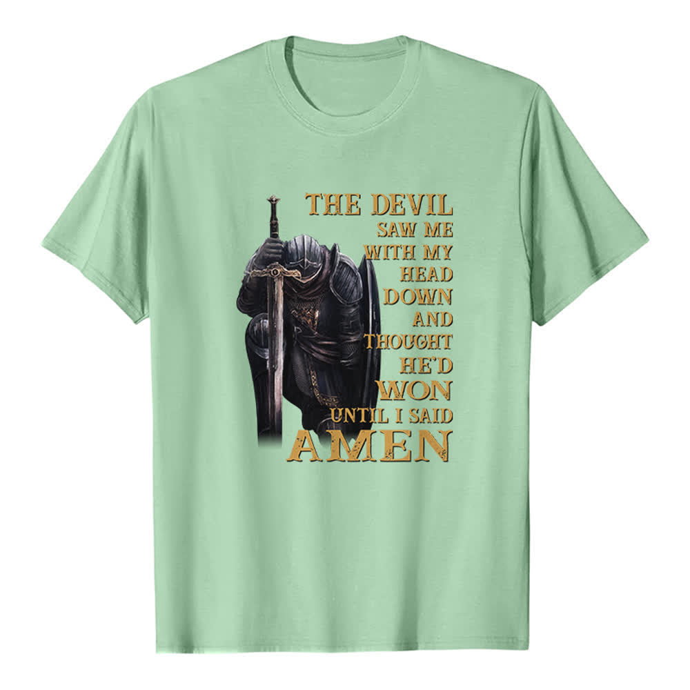T-shirt classique imprimé « Guerrier agenouillé, le diable pensait avoir gagné jusqu'à ce que je dise Amen » de Christianartworkshop - Vert clair - 2XL - image 1