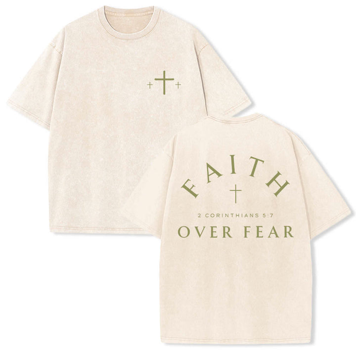 Christianartworkshop T-shirt délavé imprimé recto verso avec une croix et une lettre biblique signifiant « La foi plutôt que la peur » - Beige - 5XL - image 21
