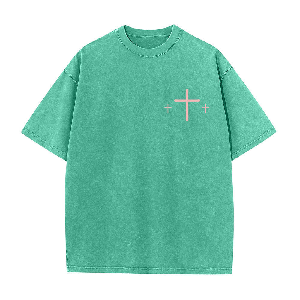 Christianartworkshop T-shirt délavé imprimé recto verso avec une croix et une lettre biblique signifiant « La foi plutôt que la peur » - image 17