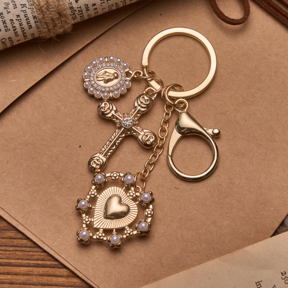 Christianartworkshop Porte-clés vintage avec croix ornée de pierres précieuses et bordure de perles, médaille de Notre-Dame et breloque Sacré-Cœur en filigrane - image 1